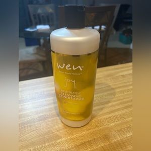 WEN restorative cleansing conditioner.